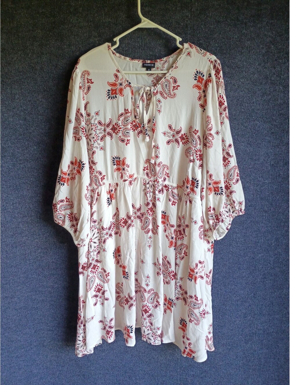 Torrid Women's Plus Size 3 White and Red Paisley Print Peasant Dress